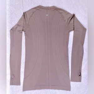 Lululemon Women's Swiftly Tech Shirt Long
Sleeve Running Top, Small